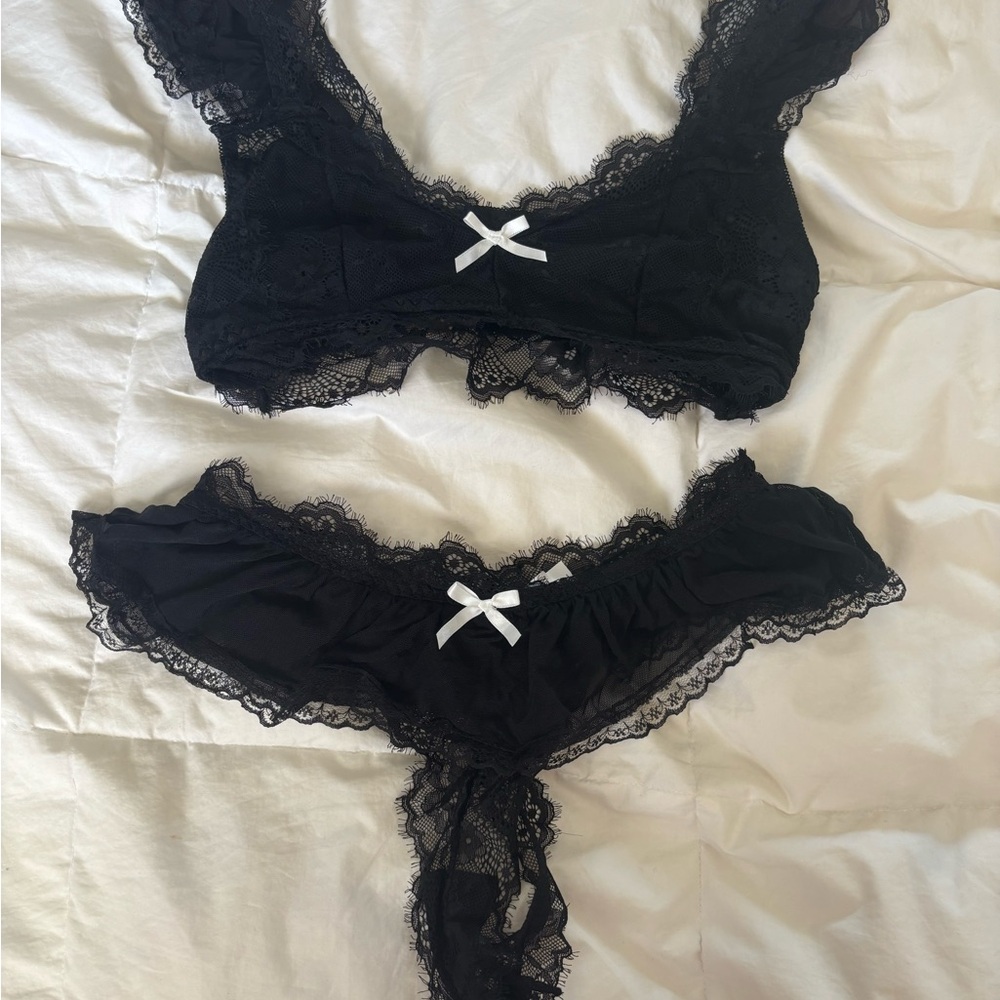 SHEIN Black and White Lace Bras Intimates Collection